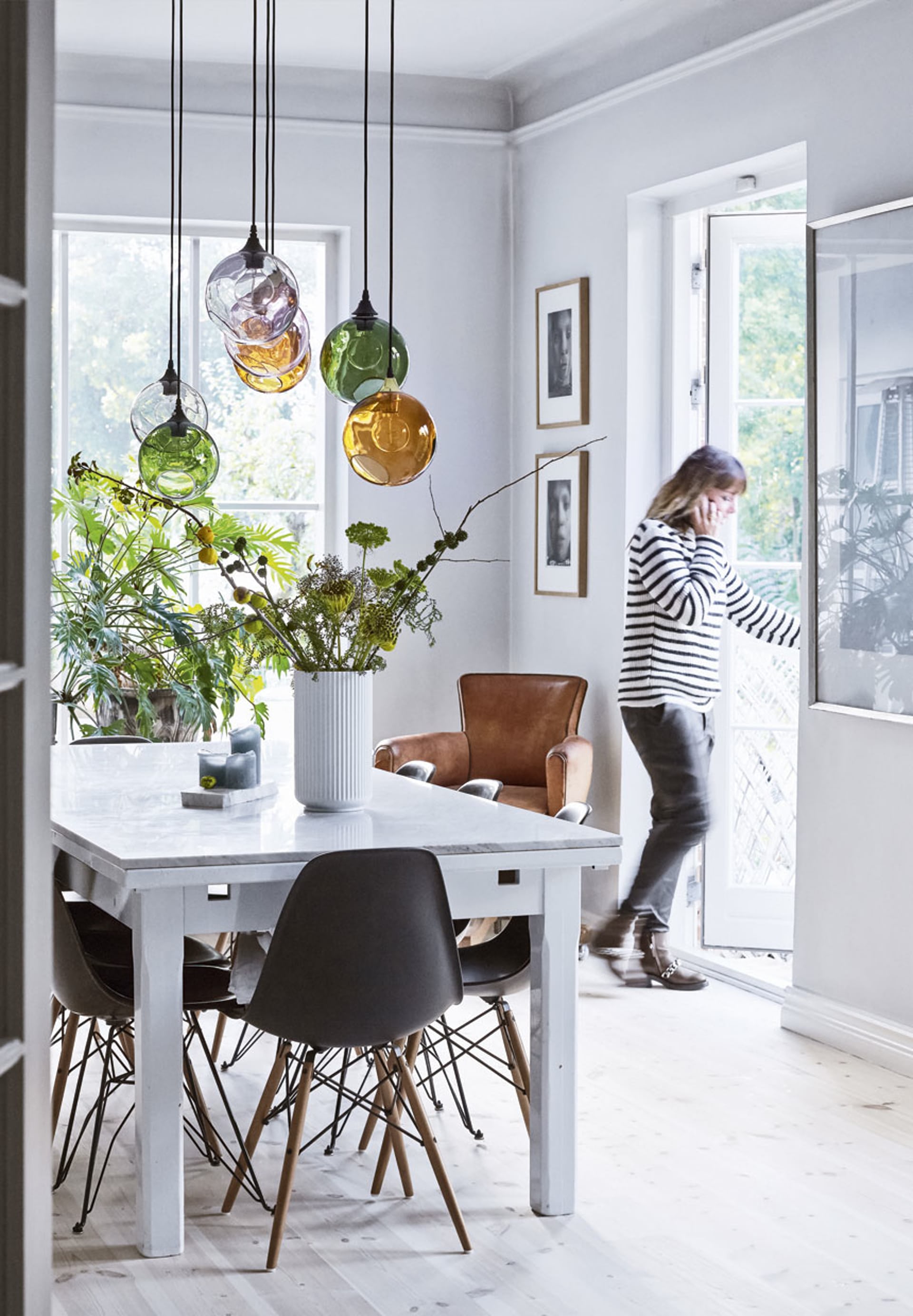 Binnenkijken in een Deens interieur met veel kunst - Alles om van je ... Binnenkijken in een Deens interieur met veel kunst - Alles om van je ...